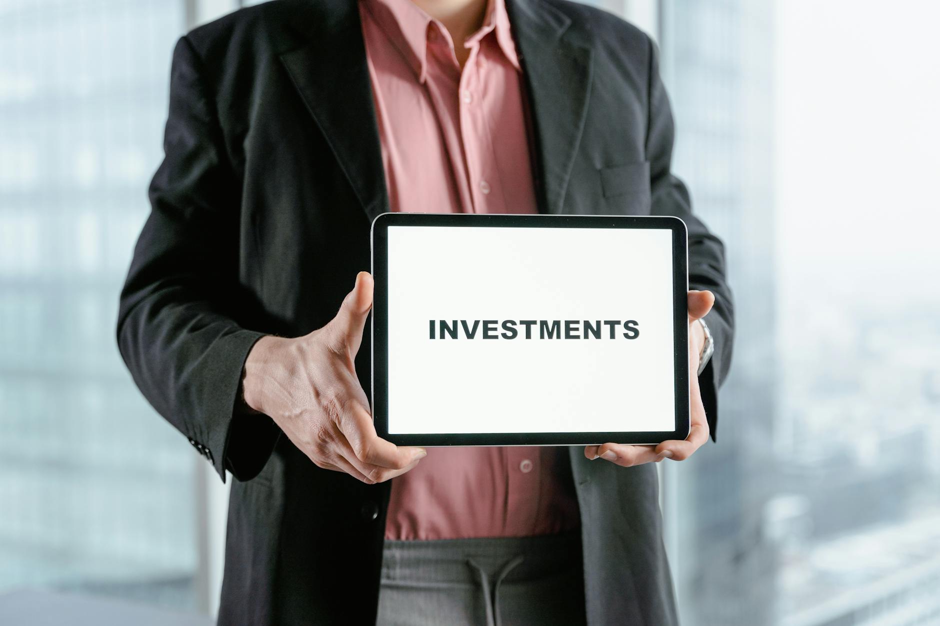 The Rise of Cryptocurrency Investments: Navigating the Digital Financial Landscape