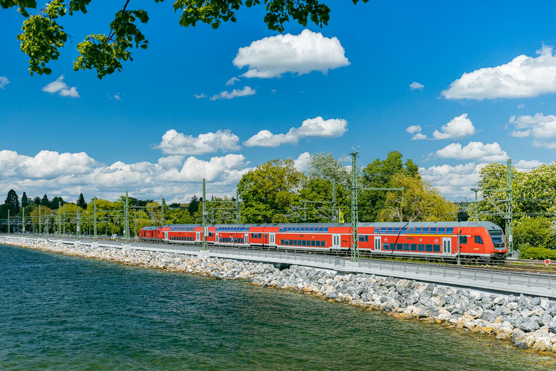 Eco-Friendly Travel Destinations: A Guide to Sustainable Adventures